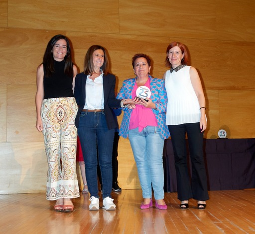 Por Talento tweet media