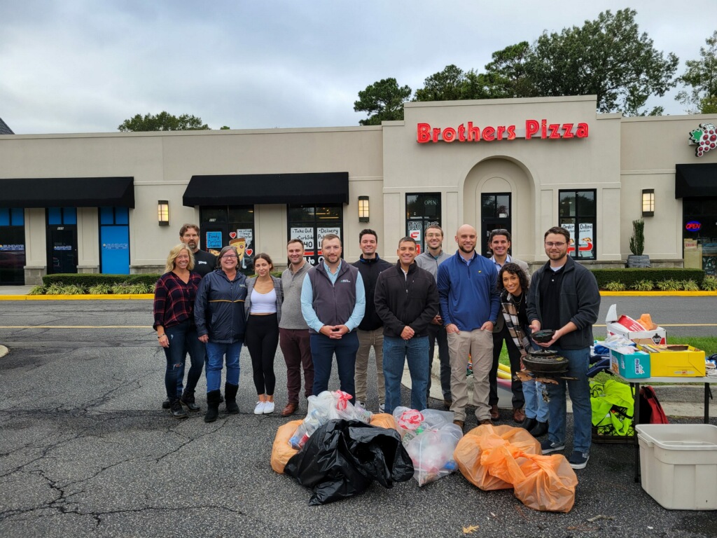 Jake Maines brings Business Professionals together once a month for a Networking Happy Hour. Yesterday participants pitched in for a clean up around Brothers Pizza on Great Neck Road. 76.8 pounds of trash was collected in just an hour!! Special thanks to JDog Junk Removal!