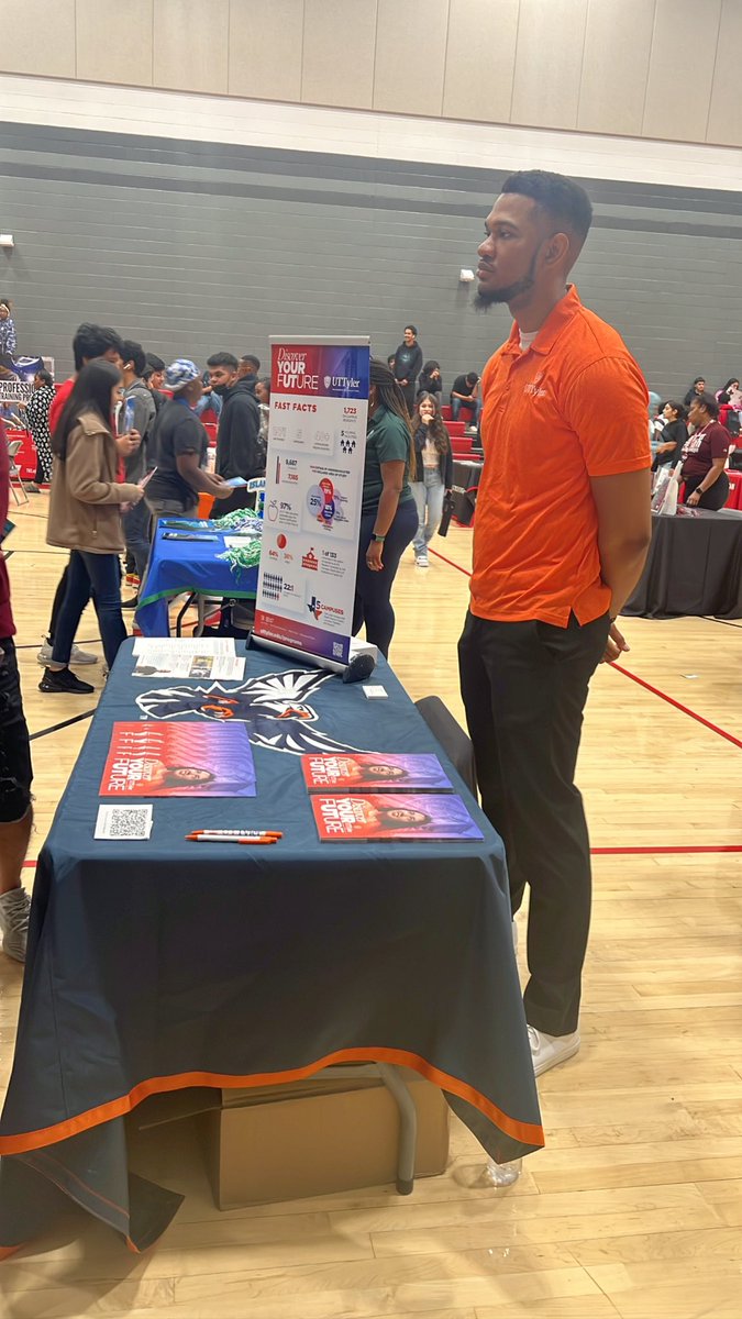 FHS College & Career Center tweet media