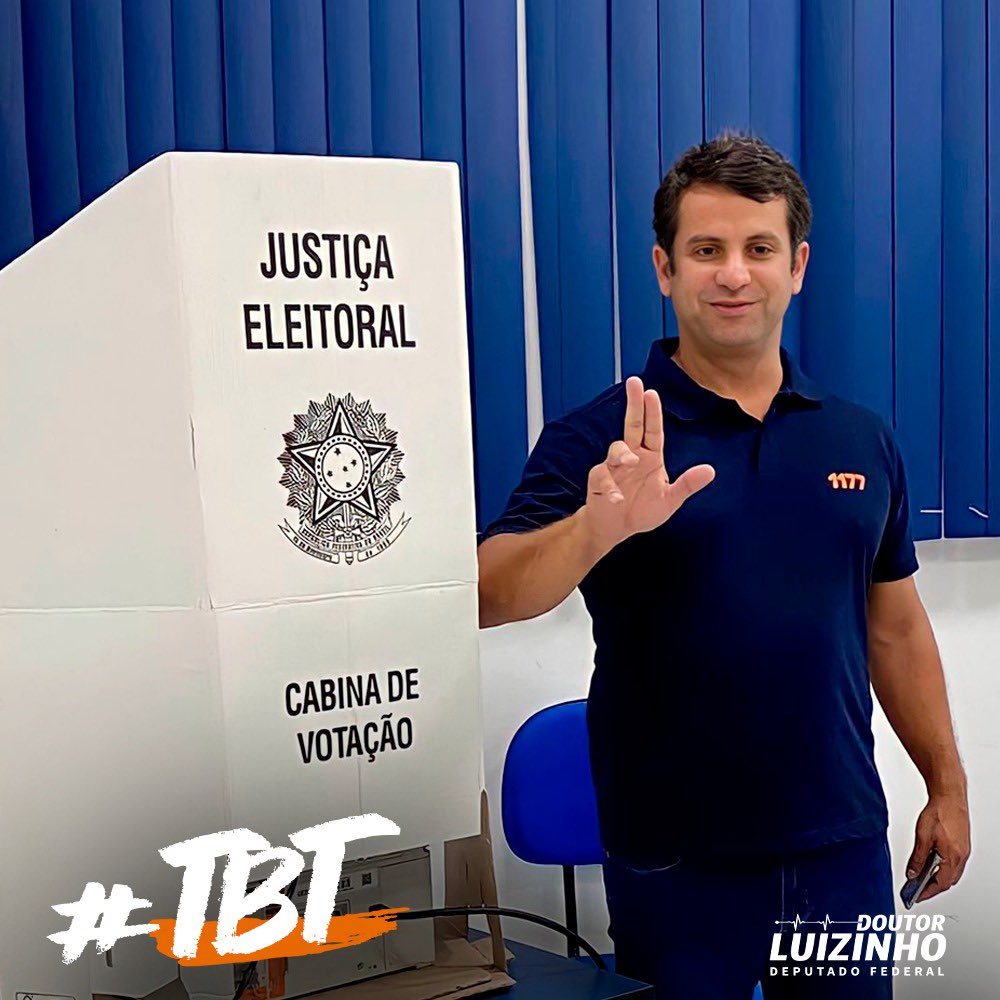 Doutorluizinhot's tweet photo. #tbt de gratidão aos 190.071 eleitores que nos honraram com seus votos e nos credenciaram a seguir trabalhando ainda mais pelo Rio de Janeiro.

#saude #deputadofederal #doutorluizinho https://t.co/7K6Pkz6qKM
