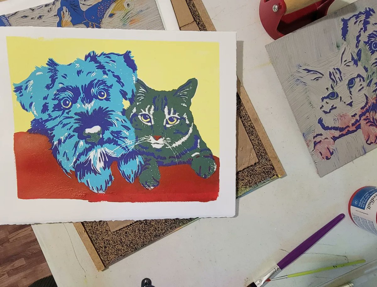 SeeSidStamp's tweet photo. Two besties sittin' on a couch, lookin super cute and fluffy!
#printmaking #petportrait https://t.co/1KECQn73Ys