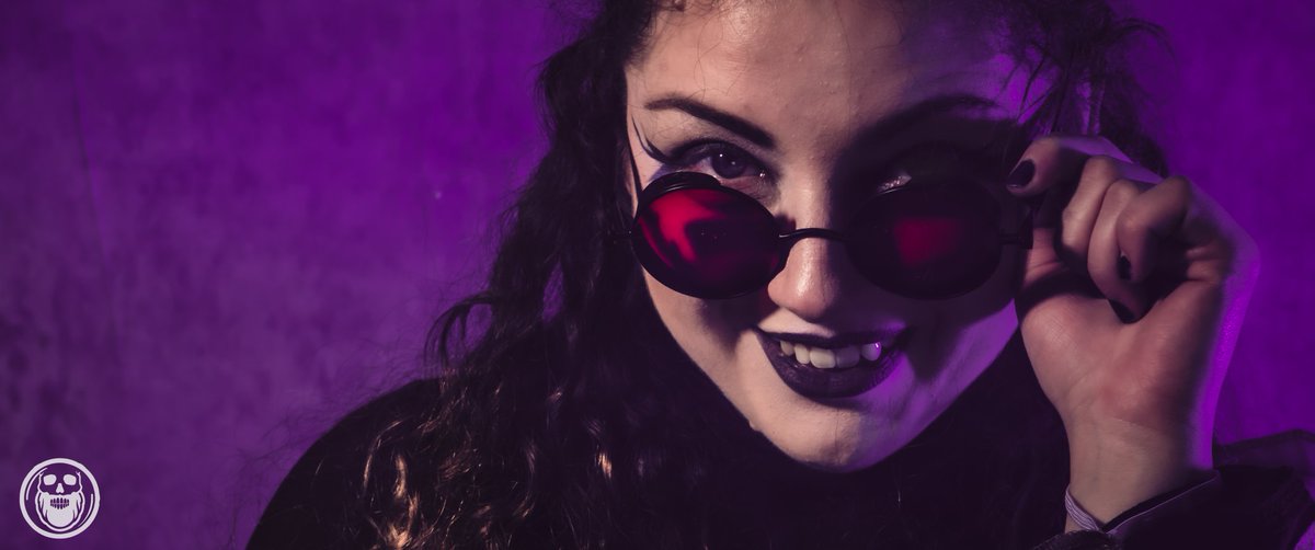 TatianaWrestles's tweet photo. Mischief in my eyes.....
๐ธ @ajsmall37
#Theunwiltingtatiana #MothFlower #mothman #Halloween #kisskissbloom https://t.co/JBVqyicwv5