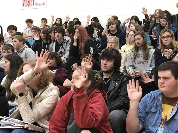 RandyLyleClark's tweet photo. @AngelsandDoves1 
I had the privilege to be a small part of a presentation on bullying with school children, middle school to high school, yesterday. It was wonderful!  Thank you!    https://t.co/VOWYk1XTor https://t.co/5GYFN0W5li