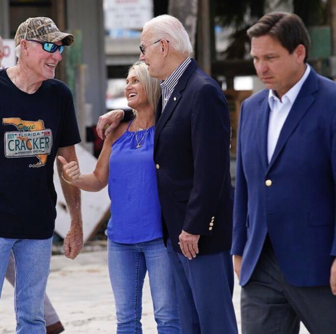 ProjectLincoln's tweet photo. What is Ron thinking? https://t.co/Dwj8IWkQ56