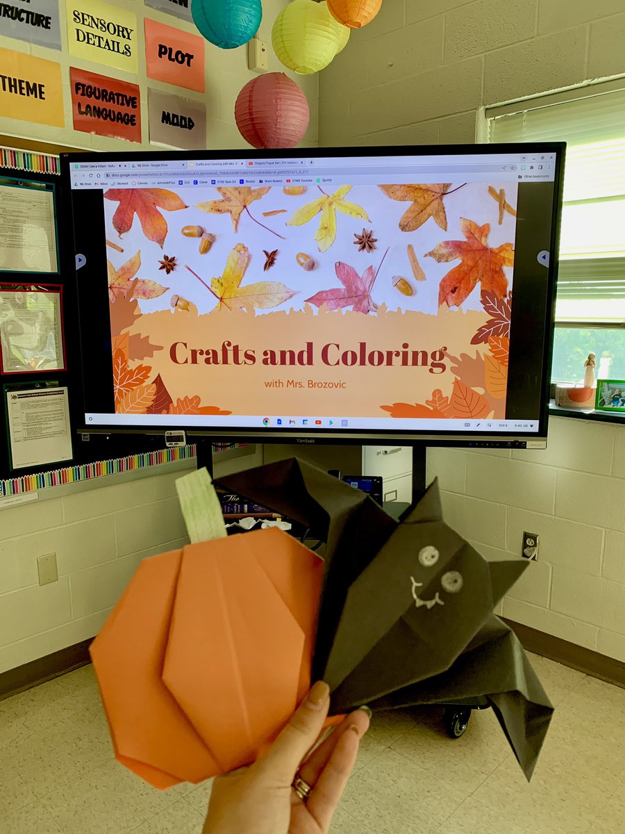 I would be totally okay if I never make an origami bat or pumpkin again! We learned a new skill, listened to Halloween music, and had so much fun! Days like this are so important, sometimes more important than content 🦇🎃 •

#eyms #EYKnightsLearn #EYedge #GD2BAK