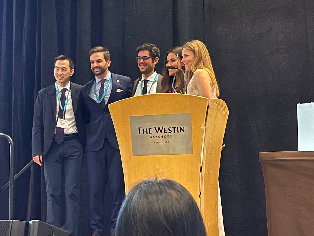 UofT_OHNS's tweet photo. Please join us in congratulating Drs. Christopher Noel and John (Jong Wook) Lee who won research awards at the Poliquin Resident Competition at the CSO-HNS this past Sunday!πππ We couldn't be prouder of your hard work. Well Done! #uoftohns #OHNS #temertymed#uoft https://t.co/3hfXQtJwTO