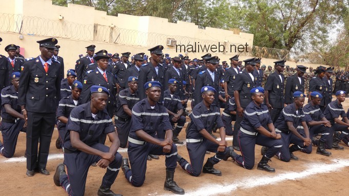Au Mali la police et la protection civile militariser.<a href="/twitter/">Twitter</a>, #twitter