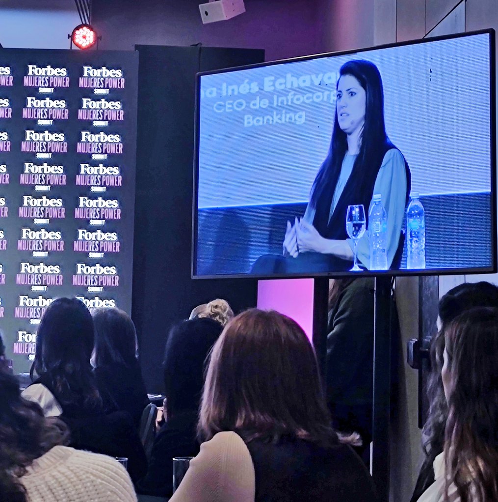 "Somos diferentes, necesitamos cosas diferentes y aportamos cosas diferentes a la mesa"Excelente <a href="/lu_cabanas/">Lucia Cabanas</a> fundamentando la importancia de que las mujeres estemos en la conversación financiera. Queda mucho trabajo por hacer.<a href="/forbesuruguay/">Forbes Uruguay 🇺🇾</a> <a href="/bravasomos1/">BRAVA</a> <a href="/MaggieGiuria/">Maggie Giuria</a> <a href="/sylchebi/">Sylvia Chebi</a>