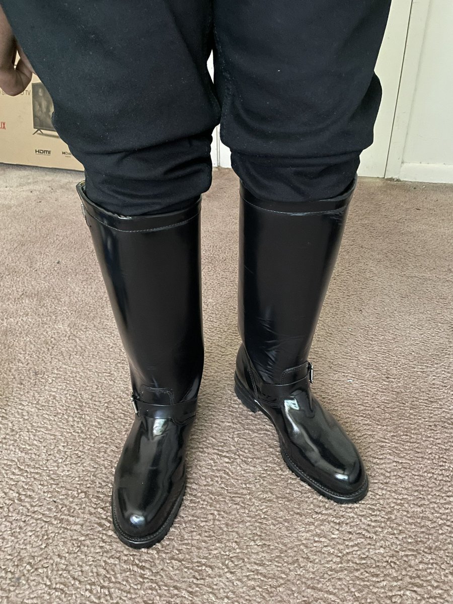 Shikotsu93 tweet media