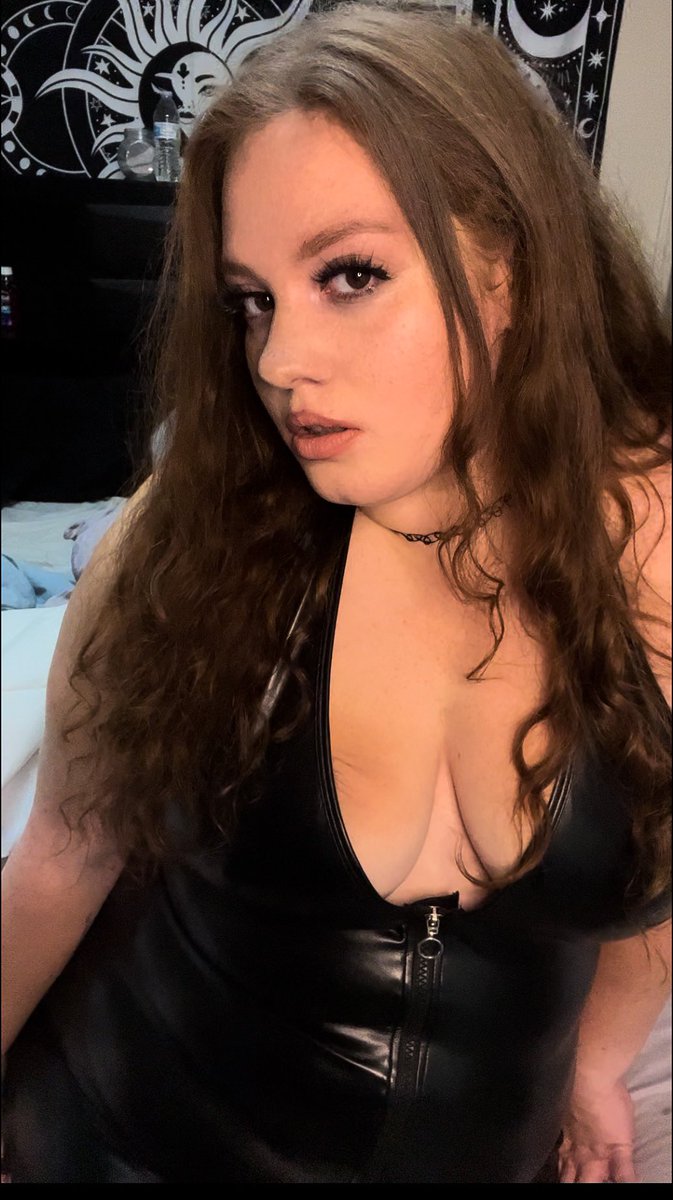 Lex35457052's tweet photo. new video up on my OF 🥰 sale going on, don’t miss it!! https://t.co/zNEzJfJLNA #onlyfansbabe #onlyfansgirl #onlyfanspromo #tweet #nude #gothgirls #onlyfanspage #femdom #sellingcontent #nsfwtwt https://t.co/enSNoYBHa8