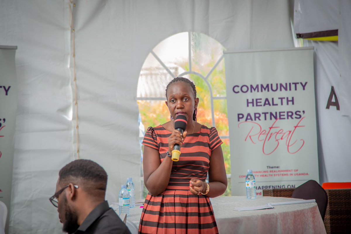 Rita_Arinaitwe's tweet photo. Ms. Brenda presenting Community health department priority interventions for the next one year as per the departmental work plan. #CommunityHealthPartnersRetreat https://t.co/ABtCHSGHW0