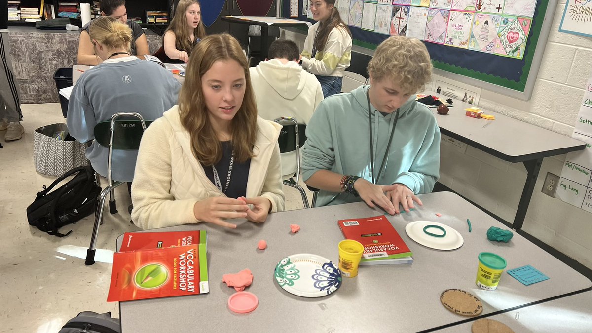 MrsJacksonDFHS's tweet photo. Can you be creative with vocabulary instruction in #APLit? Of course you can! Kids are kids after all! #playdoh #@dutchforkhigh https://t.co/sqzLHGBVva