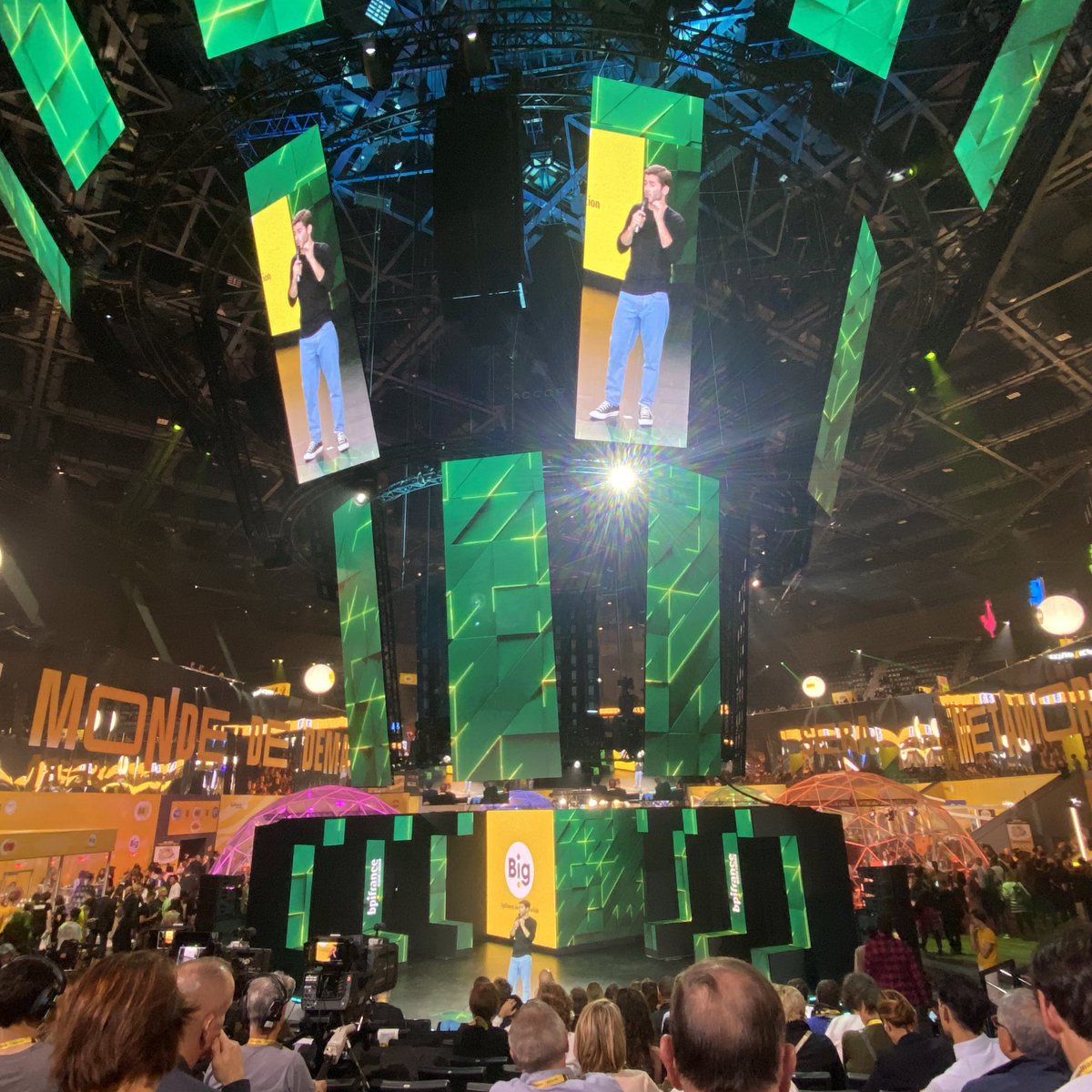 « La filière textile a connu un accélérateur incroyable pendant le Covid, les professionnels ont été mis sur le devant de la scène pour la production de masques, puis des plans de relance mis en place : c’est la métamorphose du secteur » 💥 <a href="/GGibault/">Guillaume Gibault</a> CEO <a href="/LeSlipFrancais/">Le Slip Français</a> 
#BIG2022