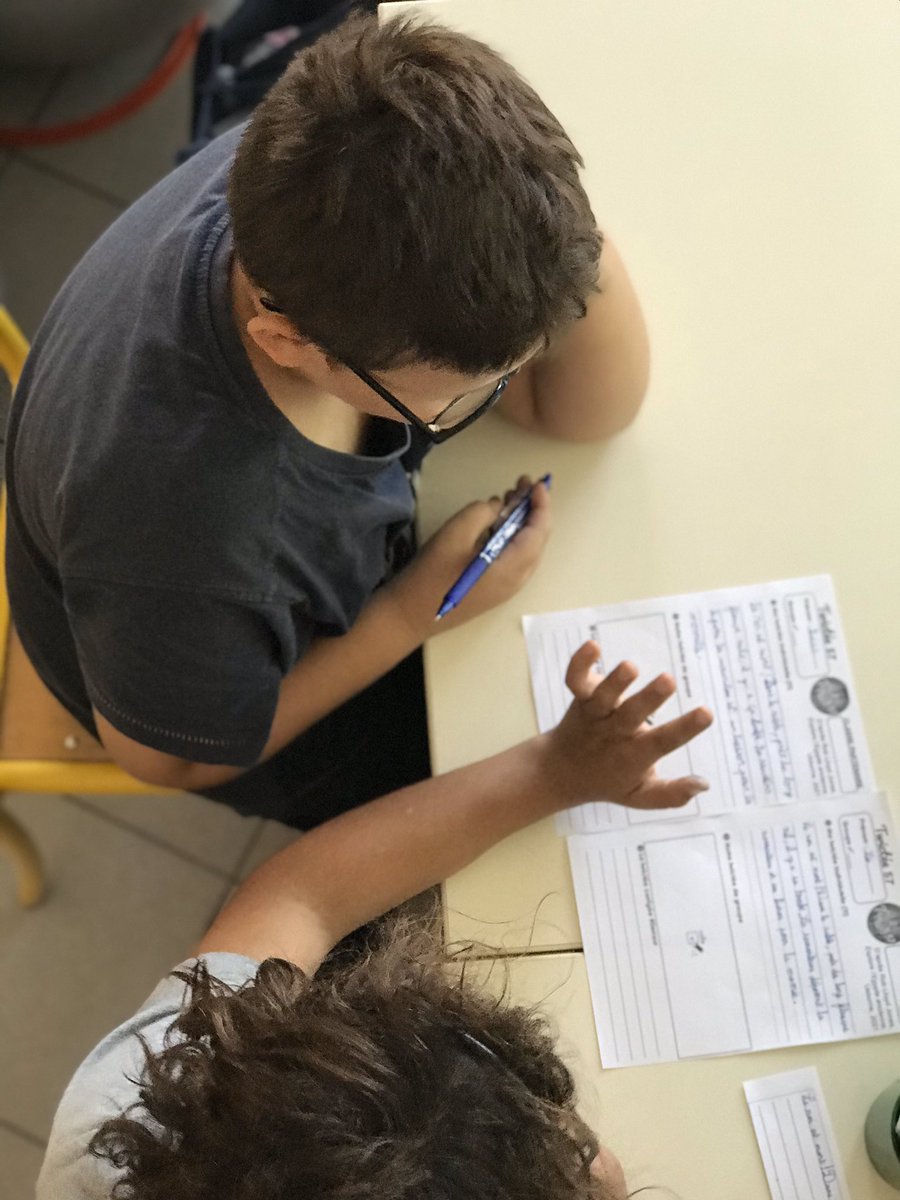 Première phase en cours à Ponte Leccia...🤓 Nos ce1 découvrent la <a href="/TwicteeOfficiel/">TwictéeOfficiel</a> ! On est presque prêt pour le doct de récolte chers partenaires <a href="/CeliapeClasse/">Classe de Célia B</a>