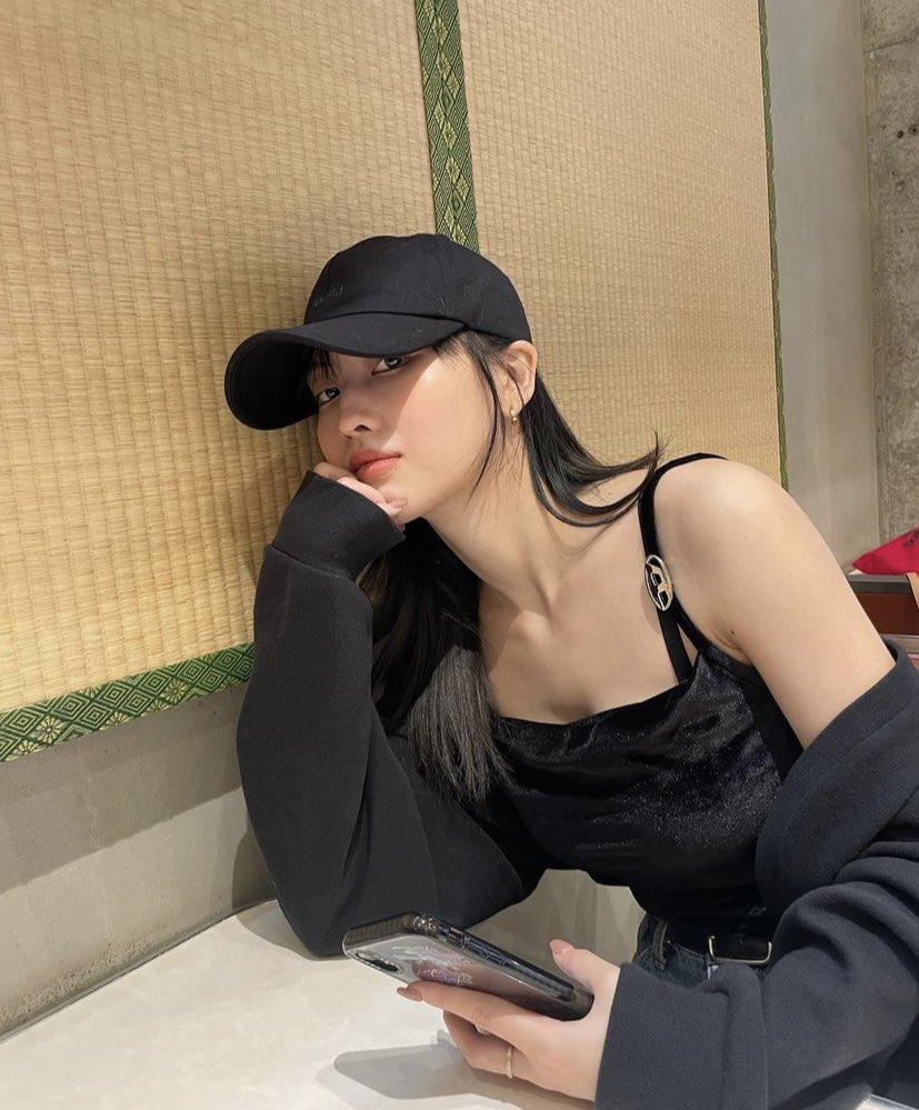 momo pics on Twitter "MISS MOMO??"