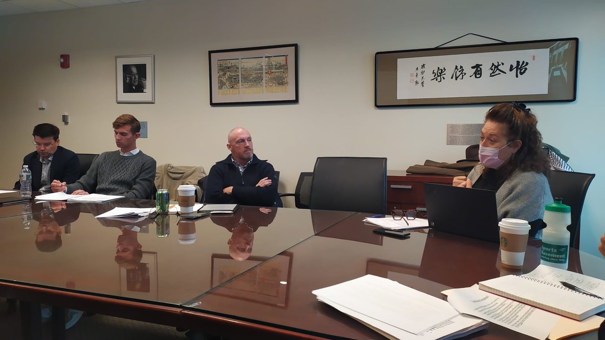 MATA_CoE's tweet photo. Discussing post-Cold War forces of #disintegration, #failedstates, #humanrights wars and the European #refugee crisis with Dr. Elizabeth Prodromou at Prof. Shattuck’s “US-EU Relations in the 21st Century: a Multidisciplinary Analysis of #Transatlantic Affairs” 🇪🇺🇺🇸 #MATAstudents https://t.co/p839wt7lgn