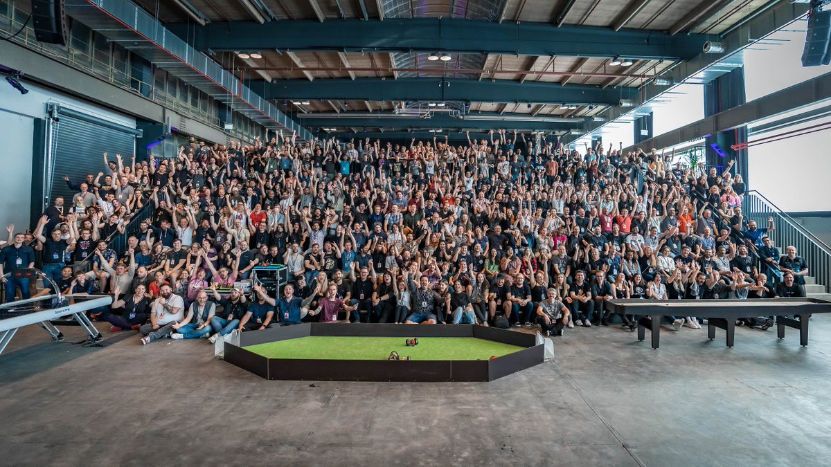 UbisoftBerlin's tweet image. Did you know Ubisoft Berlin is part of the German studio network? Together with @UbiDusseldorf  and 
@ubisoftmainz we hung out for an afternoon to enjoy food, games and most importantly each other’s company 🥰🚀
 #lifeatubisoft #afk #gamedev