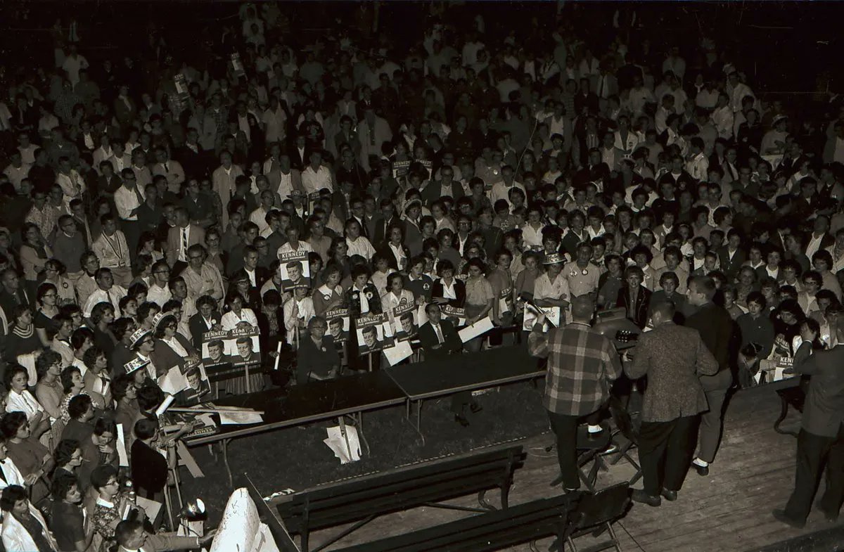 SLU Archives tweet media