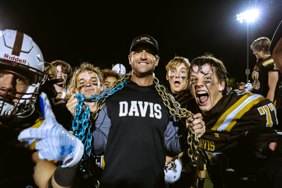 DavisDartsFB's tweet photo. Game Day!  #WeAreDavis

Davis vs. Weber (@ Weber - 7 PM)

Let’s go… @ScottPeery2 @JStevens_38 @Eastonbaggett1 @elkins_tyson @TyceWilson1 @JBJoshBarker @BYU_CoachJustin @BYUFBRecruiting @21ADyson @evanjohnsonUU @MasonYellicoUT @DjTialavea_86 @coachblairp @CoachStutzmann https://t.co/72XIdlLjPO