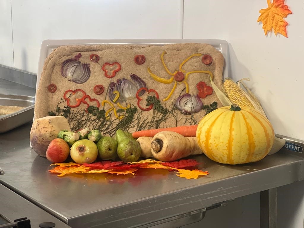 itstwelve15's tweet photo. It's difficult to stop posting when we have so many amazing team members making magic in our kitchens. Thank you Sarah Cartwright so much for this (Holy Trinity Primary School) outstanding work, and a giant Thank You to Team Twelve15 for making it happen at such a high standard. https://t.co/cSW540MeoR