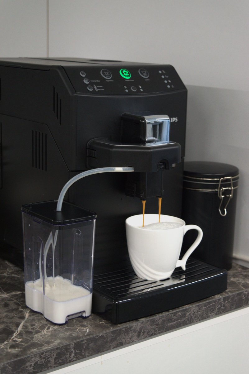 MySolutionsInt's tweet photo. Wir haben einen neuen Mitarbeiter: Herr Phillip von Kaffehausen☕️
Wir haben eine neue Kaffeemaschine! Und sie hat die Funktion Cappuccino, die wir ausprobieren mussten. Unser Urteil: Fantastisch! Läuft euch schon das Wasser im Mund zusammen?
#mysolutions #coffee #cappuccino https://t.co/G4erk2uc48