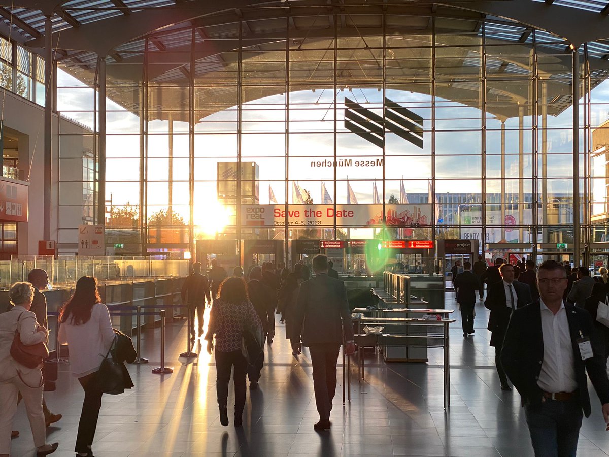 The #EXPOREAL 2022 has come to an end. We thank all exhibitors and visitors for three days of exciting exchange! We are already looking forward to next year. Save the Date: The next edition will take place from October 4 to 6, 2023. #realestate #property