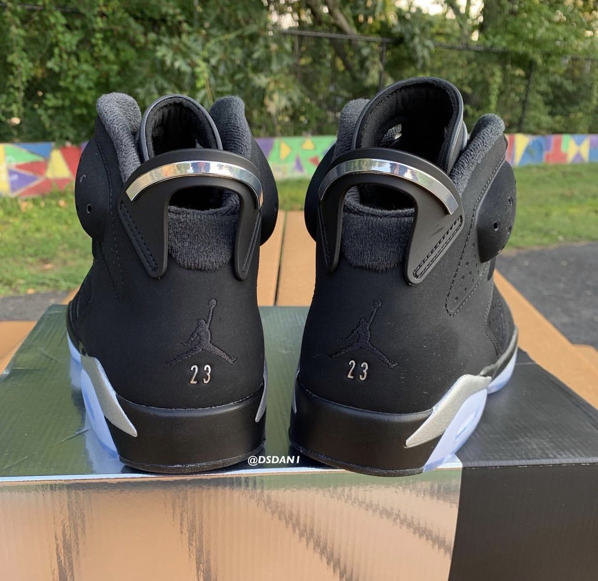 SneakerScouts's tweet photo. Release Date: Air Jordan 6 'Chrome' - November 12, 2022 |$200| #SneakerScouts 

https://t.co/jSVywW86h5 https://t.co/AcMBesikaO
