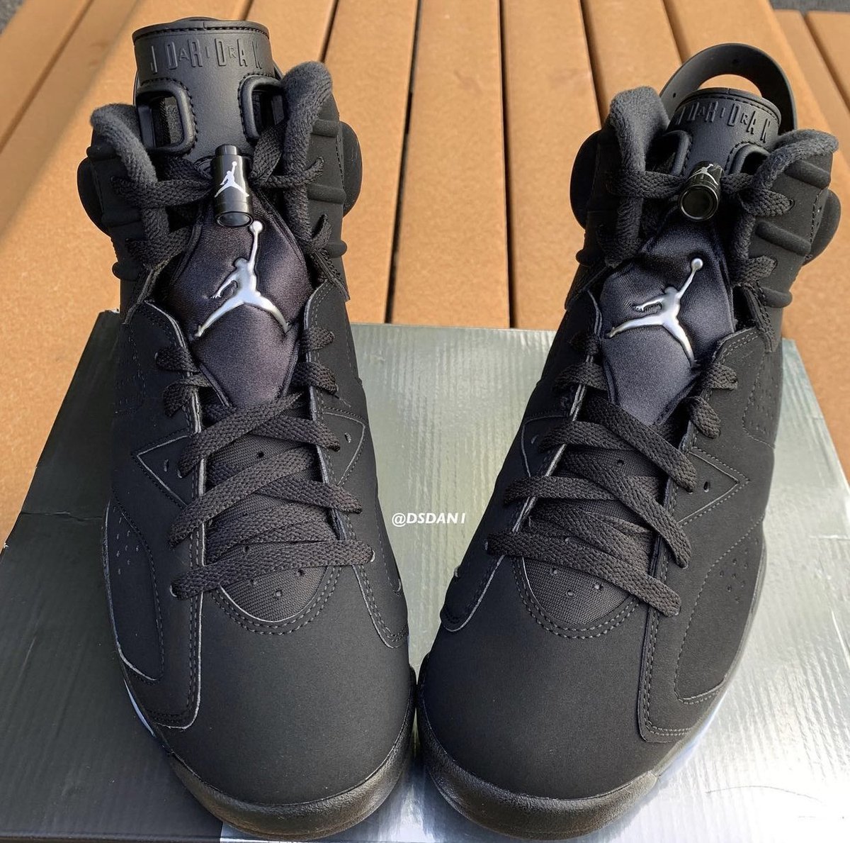 SneakerScouts's tweet photo. Release Date: Air Jordan 6 'Chrome' - November 12, 2022 |$200| #SneakerScouts 

https://t.co/jSVywW86h5 https://t.co/AcMBesikaO