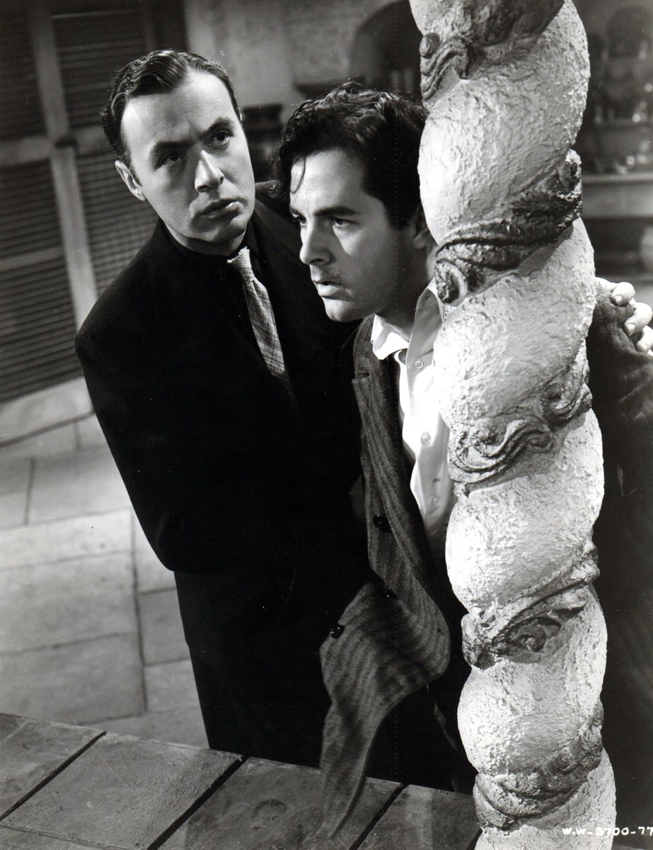 TinseltownTwins's tweet photo. Johnny Downs with Charles Boyer in Algiers (1938). #ClassicGuyOfTheWeek #JohnnyDowns https://t.co/2TVtGM1n6d