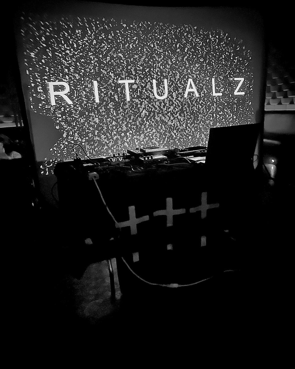 katerose216's tweet photo. Ritualz and Satanic Hispanic after the Cold Waves Late show at Smart Bar Chicago, Thursday 22 September 2022 #Ritualz #SatanicHispanic #S6T6NICHISP6NIC #ColdWaves #smartbarchicago @rrritualzzz @S6T6NICHISP6NIC @COLDWAVES_ @SmartBar https://t.co/BINM5Bty9v
