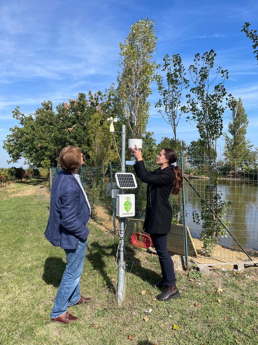 quantifarm's tweet photo. 📣 https://t.co/IHbVjR6uqT conducted the 2nd Test Case visit at the grapevine farm &amp; winery of Res Uvae. 🇮🇹

🧑‍🌾 A local young entrepreneurial farmer showcased the enormous importance of implementing sensors &amp; @Horta_srl decision support system for efficient fertilizing practices. https://t.co/G5MbkHxk0T