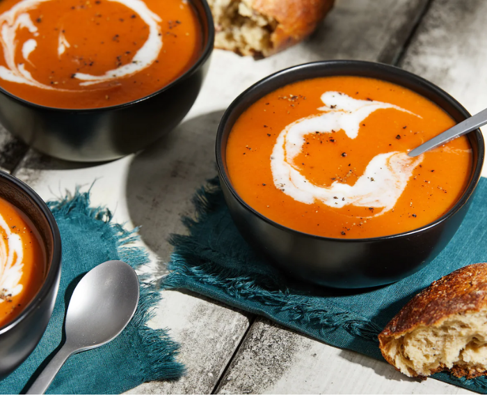 Ellie_Krieger's tweet photo. In this velvety tomato soup, #pumpkin puree, coconut milk, cinnamon, nutmeg & #ginger provide layers of dynamic, warming flavor that ring of Caribbean cuisine. Taking advantage of canned pumpkin makes it a completely pantry-friendly recipe. https://t.co/leQ4ALqUhw #fallsoups https://t.co/nGpmyTJUyo