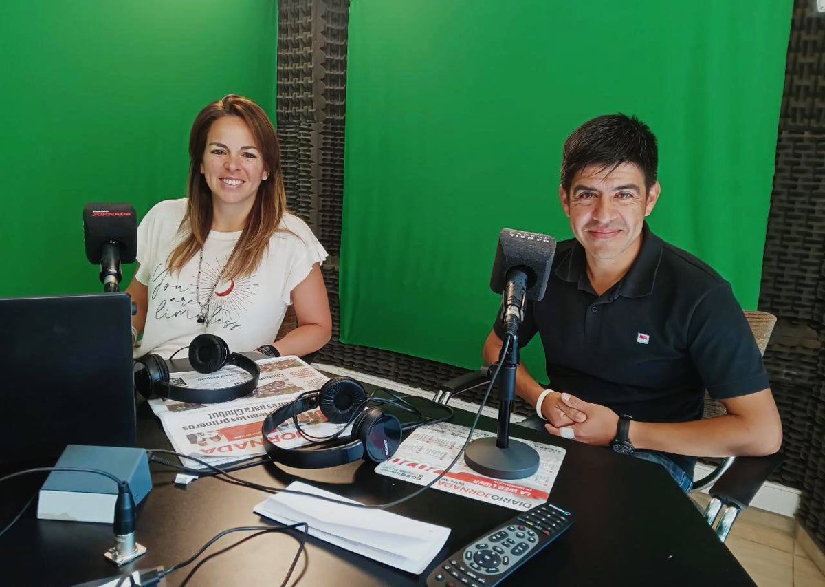 EEAChubut's tweet photo. 📻 #PorElINTA en #PorElAire - @CadenaTiempo con @MaruOrtizTw
🐑🌿Hoy hablamos de #Nutrición en #ovinos y de #SuplementaciónEstratégica con nuestro compañero Martín González, Ing. Zootecnista, e integrante del Grupo de Ganadería y Tecnología de Lanas de la @EEAChubut - @IntaSur https://t.co/uFaplaHVbz