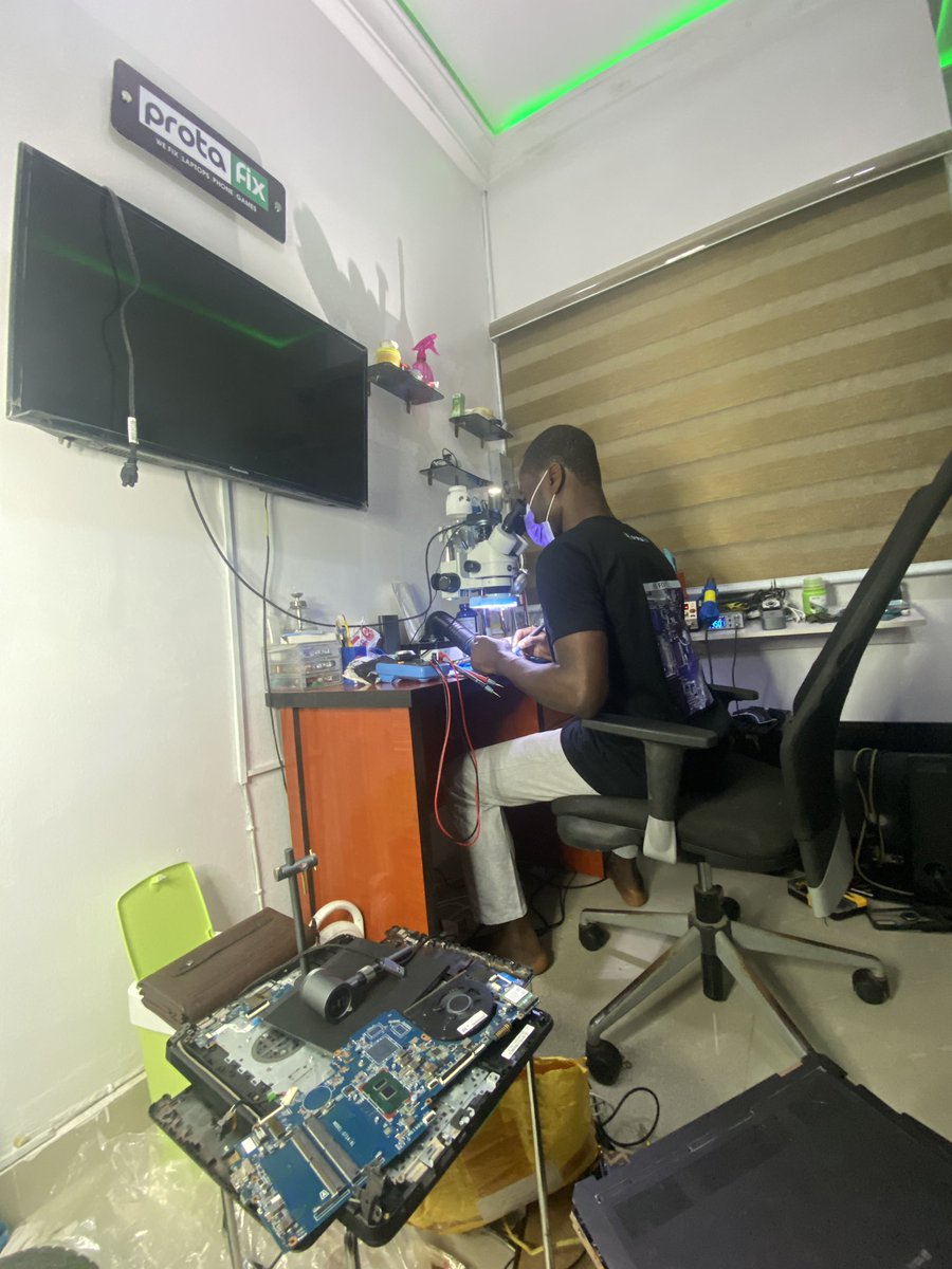 joziphshittu's tweet photo. For your gadgets repair needs, you can count on us at @protafix to get it done with precision and in a timely manner
#protafix
iPhones, laptops, gaming consoles repairs and any other gadgets
#custombuildPC on demand
Patronize is today https://t.co/Dwtp2l6l9R