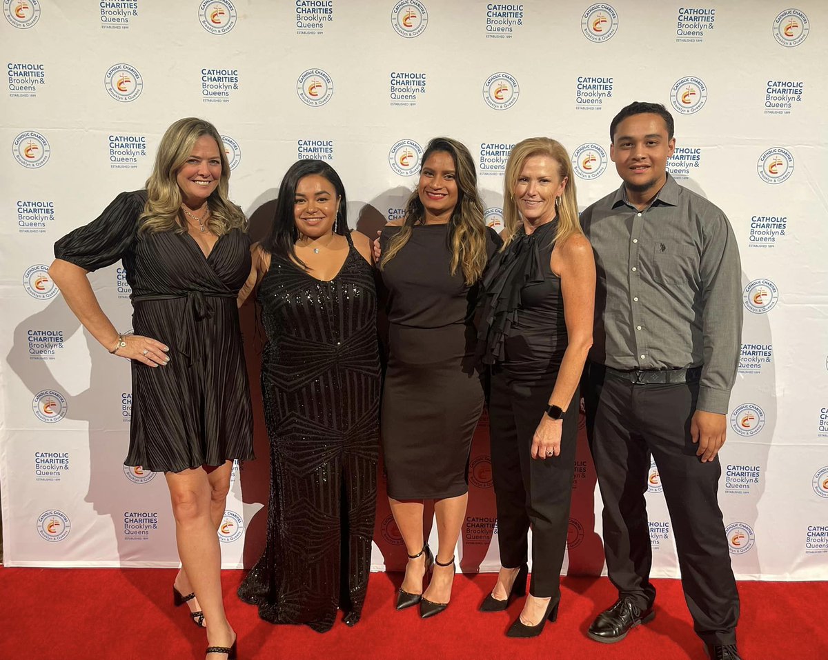 kfour_corp's tweet photo. We are proud to support Catholic Charities Brooklyn and Queens for their endless support and dedication to help families in need from all walks of life. It was an honor to attend the 2022 Bishop’s Humanitarian Award Dinner at Cipriani. Congratulations to all the honorees.
#BHAD22 https://t.co/EiXWQrD5YK