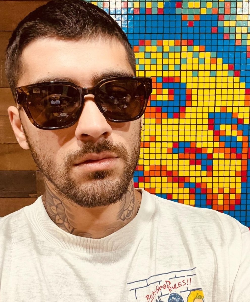 borderszzzzz's tweet photo. one year of #ZAYNxARNETTE
#ZLand #RetroTown #ArtWorld https://t.co/TrpCsDH77i