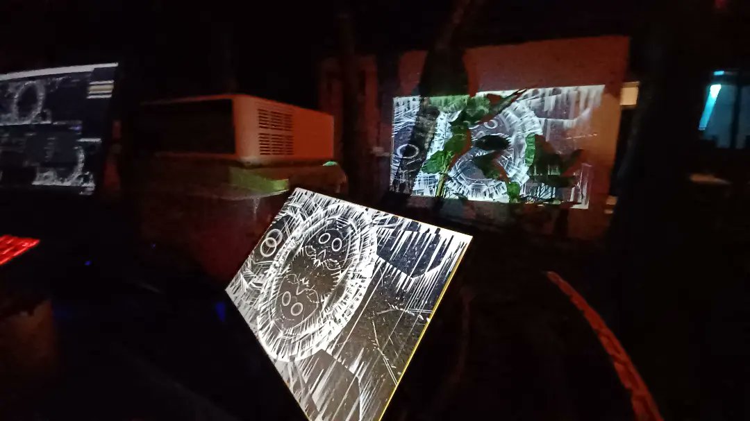 👀༒ₘₒₕᵢₙᵢ༒ ༒ ooakosimo ༒ tweet media