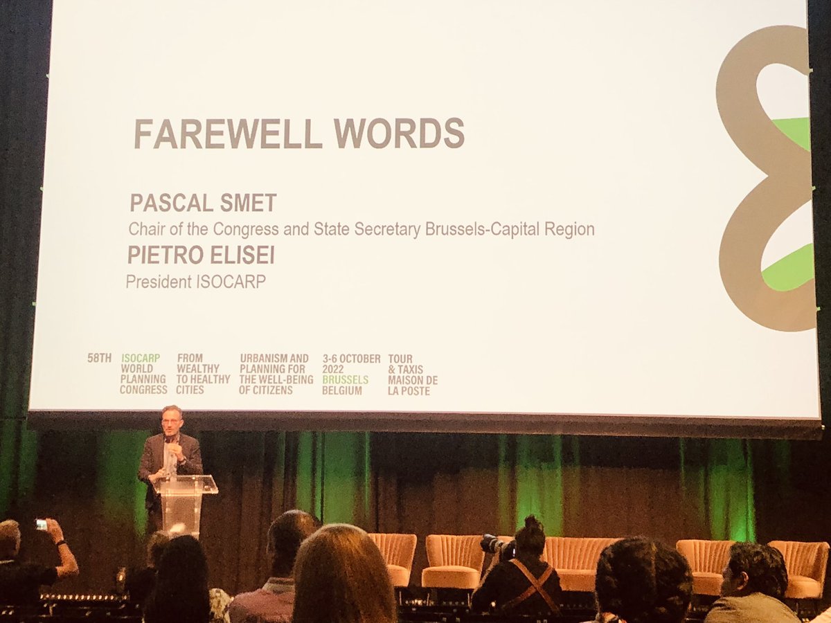 rozinbxl's tweet photo. Final farewell from @SmetPascal and @pietroelisei from @ISOCARP #wpc58 Thank you! Look forward to the next Congress! โWe need happy cities tooโ Pascal Smet https://t.co/Ll6a7D0dBp