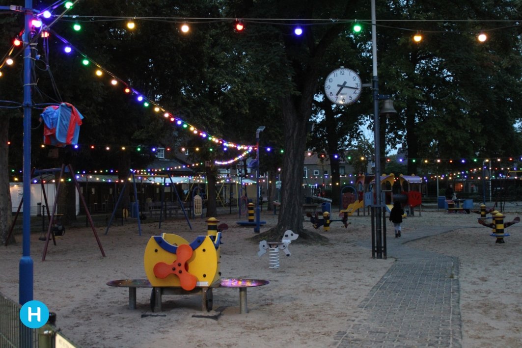 Speeltuin Leonardus by Night 

Wie kent deze gezellige avond niet. . . als de ouders genieten van een hapje en een drankje, spelen de kinderen in de speeltuin die versierd is met honderden lampjes. 8 okt in Helmond-Binnenstad 

ditishelmond.nl/events/speeltu…

#Helmond