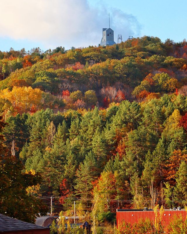 Visit_Keweenaw's tweet photo. 🍂 A place of effortless beauty, unique mystique. There's so many reasons to head to the #Keweenaw, and views like this are just one!
📸 Karen Farrell https://t.co/uXiVSQf4G1