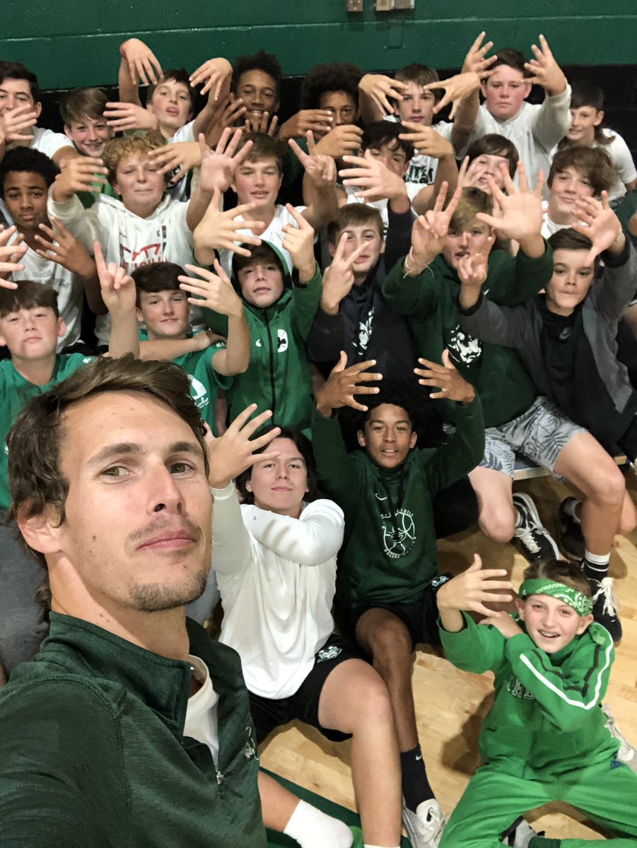 Cody_Guinn's tweet photo. This is my 3rd year coaching so tonight is my first “true” 8th grade night. 

Couldn’t have asked for a better and more fun group of young men to spend my afternoons with. Showtime tonight!! #RISEasONE @GMSDEVILSFB https://t.co/JYPbvEbBvU