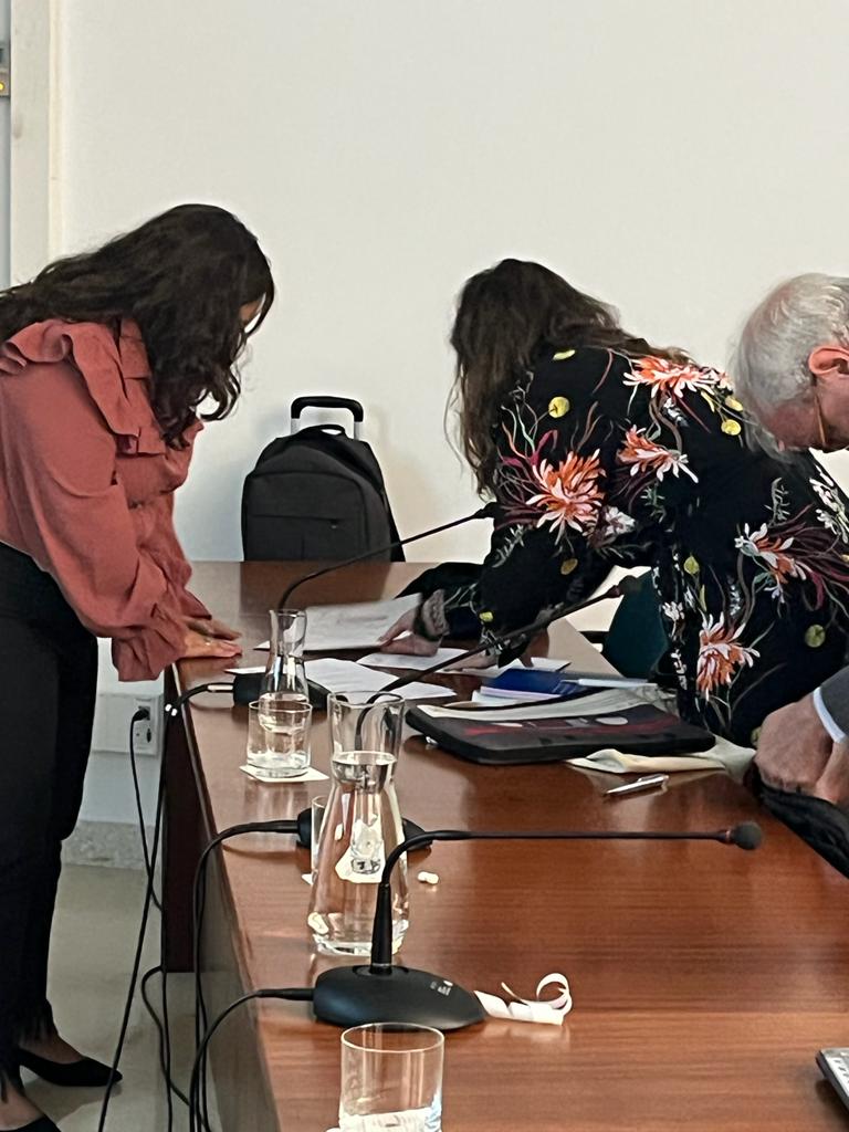 BioMolNano_bmG's tweet photo. Today, Idoia Mikelez-Alonso successfuly defended her PhD thesis about antibody-nanomaterial hybrids for antitumor immunotherapy. Congratulations, Idoia, you did a great job! 👩🏼‍🔬👩🏼‍🏫🎊 🎉 @CICbiomaGUNE @RealPacoBorrego @biocrucesHRI @upvehu @brta_eus @SOMM_alliance @Ikerbasque https://t.co/ANRuSKbQdj