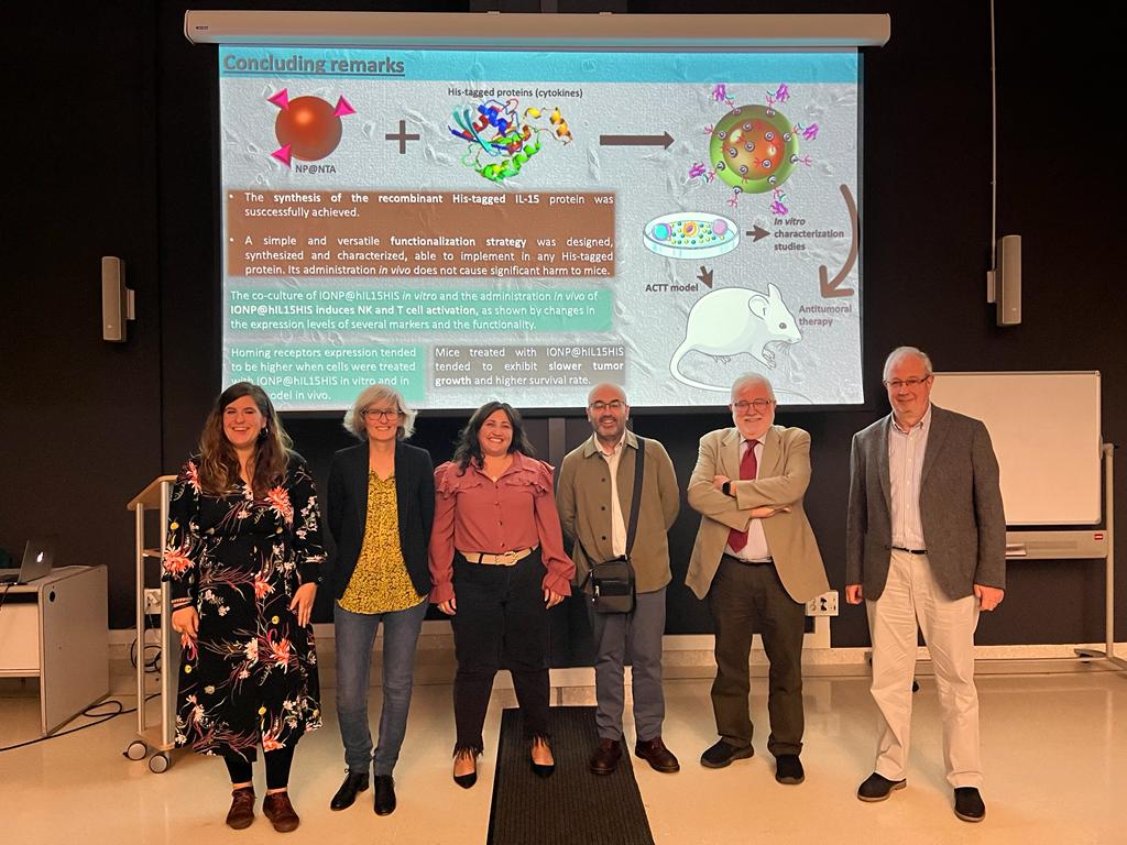 BioMolNano_bmG's tweet photo. Today, Idoia Mikelez-Alonso successfuly defended her PhD thesis about antibody-nanomaterial hybrids for antitumor immunotherapy. Congratulations, Idoia, you did a great job! 👩🏼‍🔬👩🏼‍🏫🎊 🎉 @CICbiomaGUNE @RealPacoBorrego @biocrucesHRI @upvehu @brta_eus @SOMM_alliance @Ikerbasque https://t.co/ANRuSKbQdj