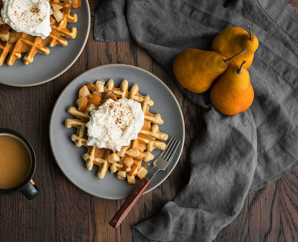 Cal_Pear's tweet photo. A chilly fall morning is calling your name with these cozy #CApear Multigrain Waffles with Cardamom Bosc Pears & Whipped Cream! Save the #recipe here. https://t.co/M5oerSXigr https://t.co/543eapEZDy