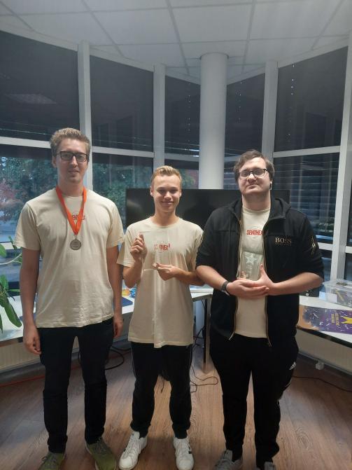 #SC2

Better late than never ;).

We want to congratulate our players <a href="/Herold_sc2/">Herold</a> , <a href="/NoMercysc2/">NoMoneysc2</a> &amp; <a href="/Luke_sc2/">Luke</a> for their great results in the <a href="/CommunityCupLES/">Community Cup</a> as <a href="/Herold_sc2/">Herold</a> got 5th, <a href="/NoMercysc2/">NoMoneysc2</a> 3rd &amp; <a href="/Luke_sc2/">Luke</a> 1st place.

Great stuff for your first ever offline tournament guys.