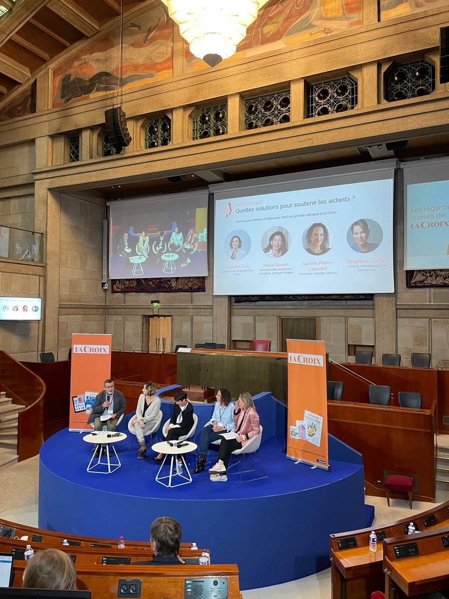 Club Landoy (@clublandoy) on Twitter photo "Quelles solutions pour soutenir les aidants ?" La 3e table ronde de #RegardsCroises <a href="/LaCroix/">La Croix</a> #AidonslesAidants avec Aurélie Pierre-Leandre de @Handeo_, <a href="/FlorencePUIG/">Florence PUIG</a> <a href="/Klesia/">KLESIA</a>, Marie Rouen <a href="/BanquePalatine/">Banque Palatine</a> et <a href="/delphinecochet/">✨Delphine Cochet</a> <a href="/Ma_Bonne_fee/">Ma Bonne Fée</a>
#BayardImpact #JNA22 "Quelles solutions pour soutenir les aidants ?" La 3e table ronde de #RegardsCroises <a href="/LaCroix/">La Croix</a> #AidonslesAidants avec Aurélie Pierre-Leandre de @Handeo_, <a href="/FlorencePUIG/">Florence PUIG</a> <a href="/Klesia/">KLESIA</a>, Marie Rouen <a href="/BanquePalatine/">Banque Palatine</a> et <a href="/delphinecochet/">✨Delphine Cochet</a> <a href="/Ma_Bonne_fee/">Ma Bonne Fée</a>
#BayardImpact #JNA22