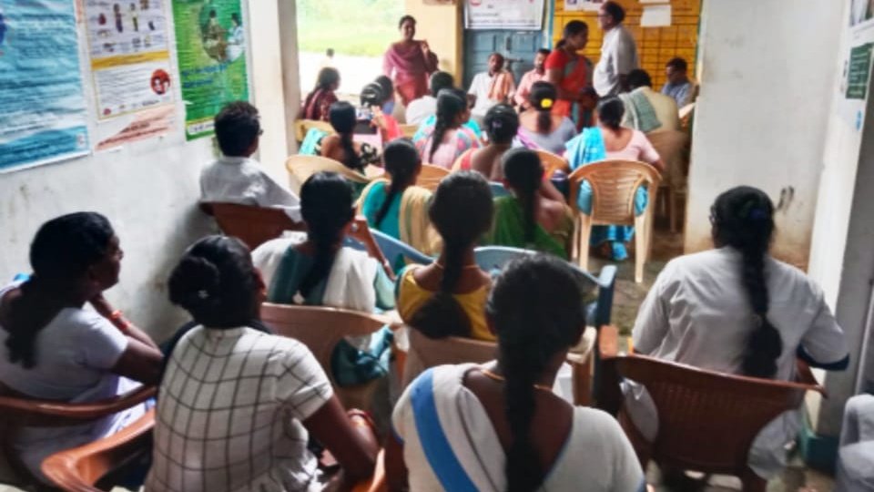 mahilapolicevzm's tweet photo. Stay safe online, avoid Cyber frauds
#Mahilapolicevzm conducting public awareness in their jurisdictions regarding #CyberSafety, #LoanFrauds, #KYCFrauds and Gambling. Also regarding 1930 cyber crime complaint no.
@APPOLICE100 @Policevzm @sdpovzm https://t.co/D63QQUG8Mj