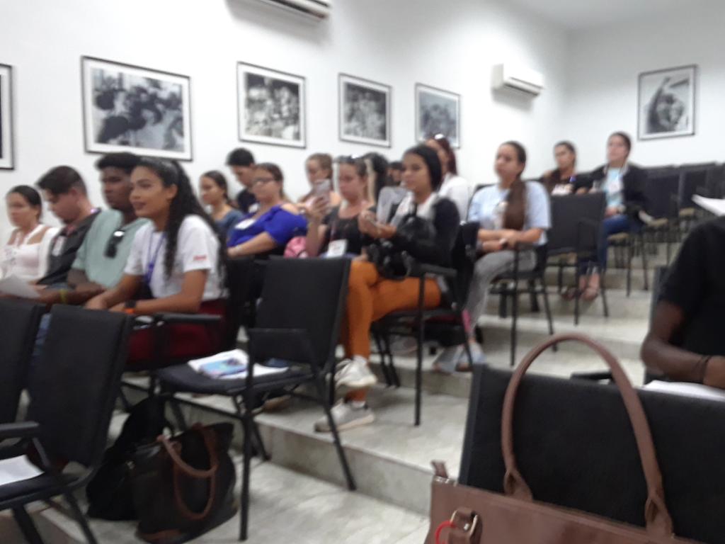 esqjerre's tweet photo. Presidido por la Miembro del Buró provincial del Partido en Matanzas Yuneydis Inbert Chaple seciona la Asamblea 10mo Congreso de la FEU de la Facultad de Ciencias Economicas de la Universidad de Matanzas. #MatancerosEnVictoria @SuselyMorfaG @ChapleImbert @anisleyfuentes1 https://t.co/EoOTcoUatr
