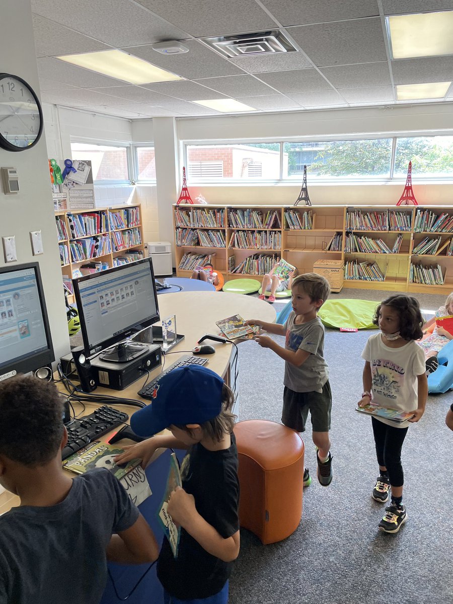 Kelly Callahan tweet media