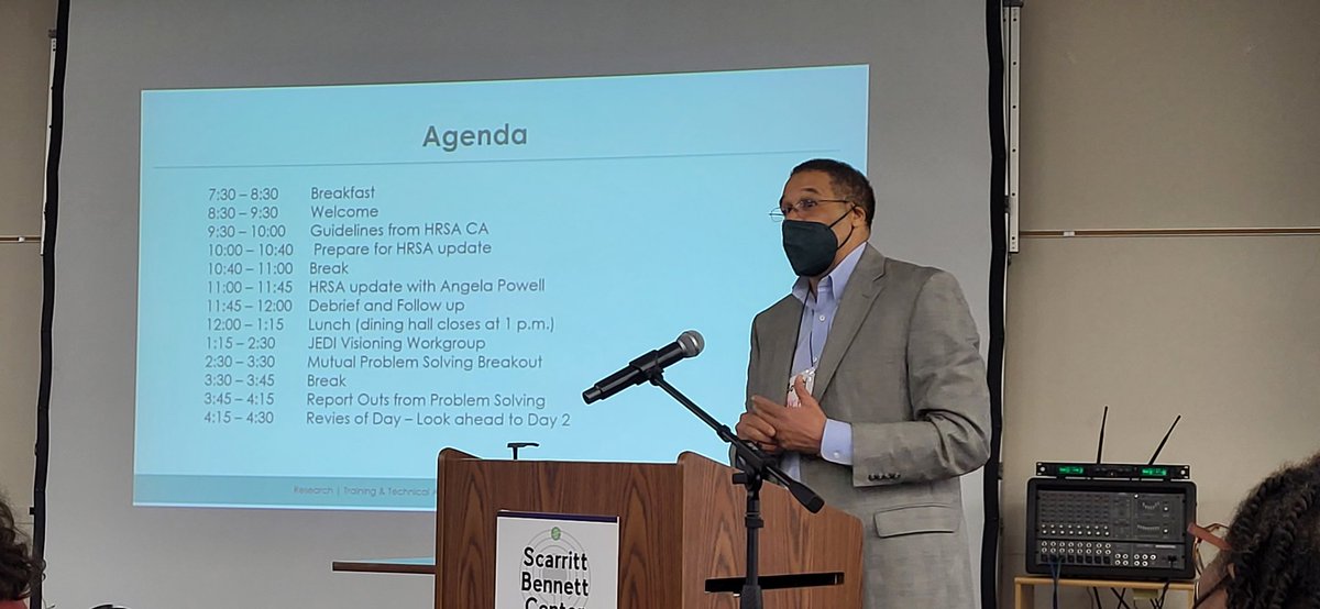 NatlHCHCouncil's tweet photo. CEO Bobby Watts presenting our agenda for the day. @BobbyWatts6 #leadershipsummit 2022 #nhchc #experiencinghomelessness https://t.co/BJ6KDOaEVf